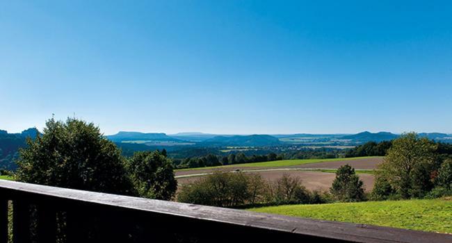 Panorama-Apartments Weinberghaus Mittelndorf Exterior photo